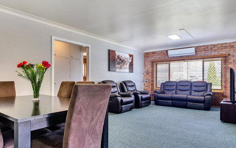 Jackie Howe Motel - Tourism Noosa 1