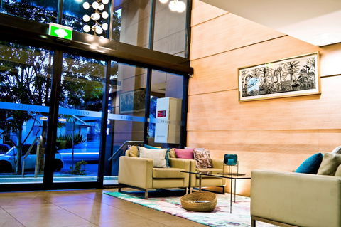 Quest Mascot - Tourism Noosa 0