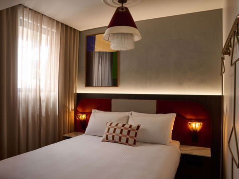 Hotel Morris Sydney - Tourism Noosa 0