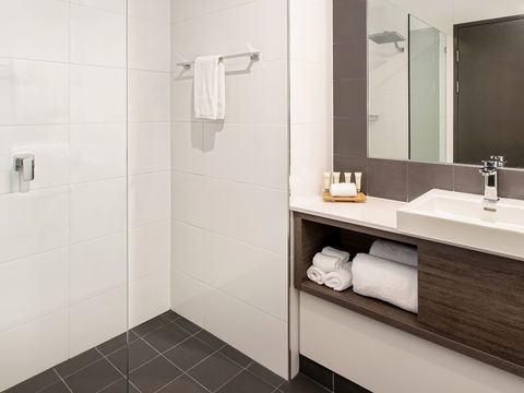 Mercure Sunshine Coast Kawana Waters - Tourism Noosa 6