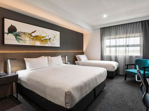 Mercure Sunshine Coast Kawana Waters - Tourism Noosa 8