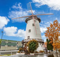 Leisure Inn Penny Royal Hotel  Apts - Tourism Noosa