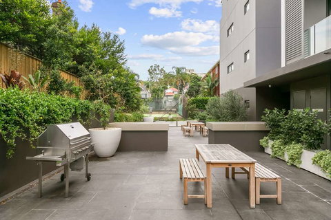 Good Life Suites - Tourism Noosa 1