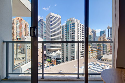 Zara Tower Serviced Apartments - Tourism Noosa 2