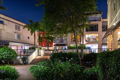 Goldsborough Place - Tourism Noosa 0