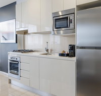 Meriton Suites Zetland - Tourism Noosa