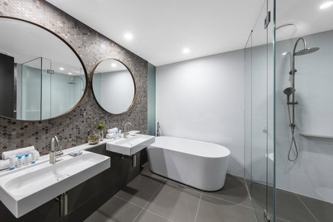 Vibe Hotel Canberra - Tourism Noosa 5