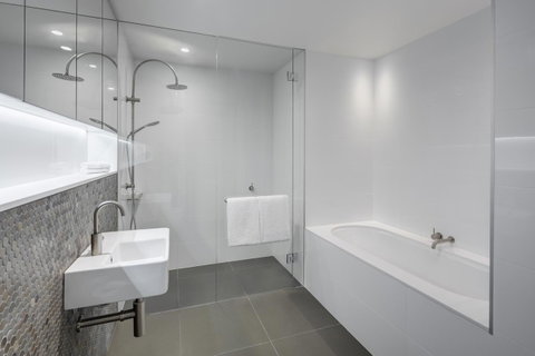 Vibe Hotel Canberra - Tourism Noosa 32