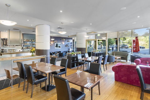 Nesuto Canberra - Tourism Noosa 10