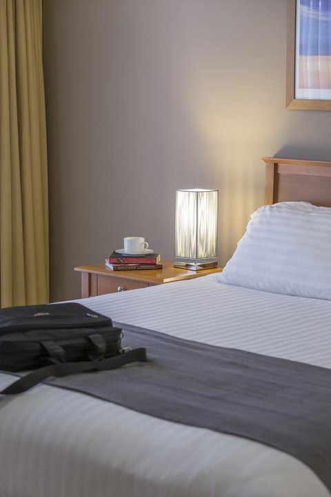 Nesuto Canberra - Tourism Noosa 9