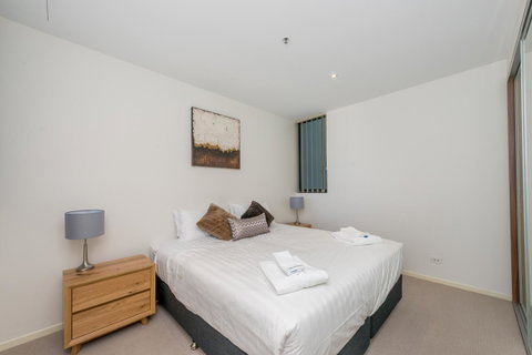 Manhattan 303 Canberra City ACT - Tourism Noosa 1