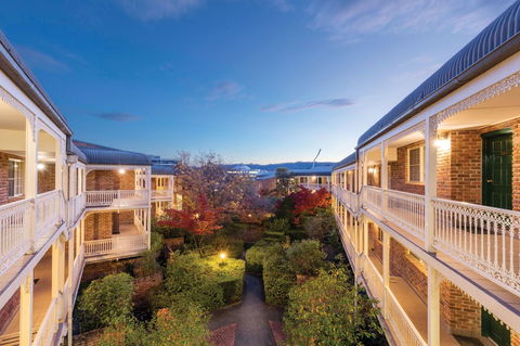 Adina Serviced Apartments Canberra Kingston - Tourism Noosa 9