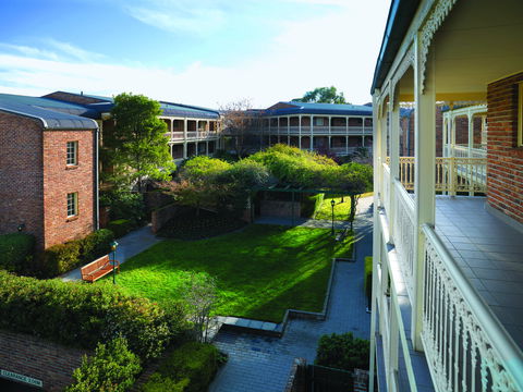 Adina Serviced Apartments Canberra Kingston - Tourism Noosa 13