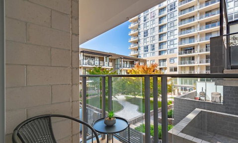 Spacious 1BR Stylish New Acton Apartment +Parking - Tourism Noosa 6