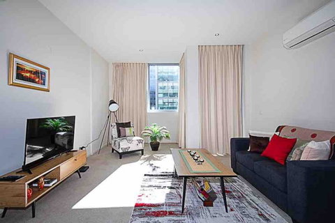 Spacious 1BR Stylish New Acton Apartment +Parking - Tourism Noosa 20