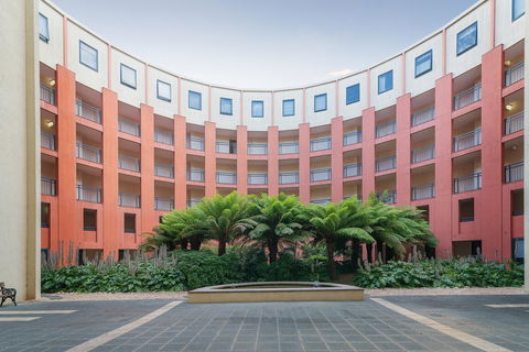 ALLARA CANBERRA - Tourism Noosa 18