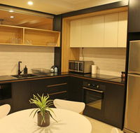 Stylish Modern Cute as a Button - Braddon CBD - Tourism Noosa