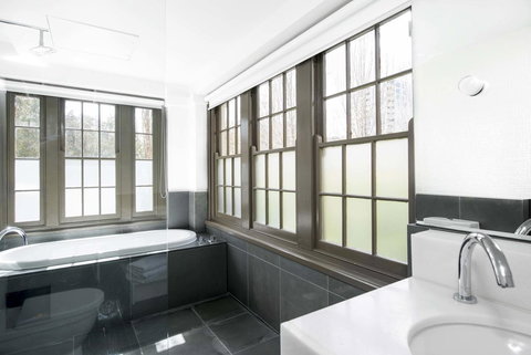 Peppers Gallery Hotel - Tourism Noosa 10