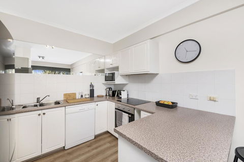 Accommodate Canberra - The Summit - Tourism Noosa 13