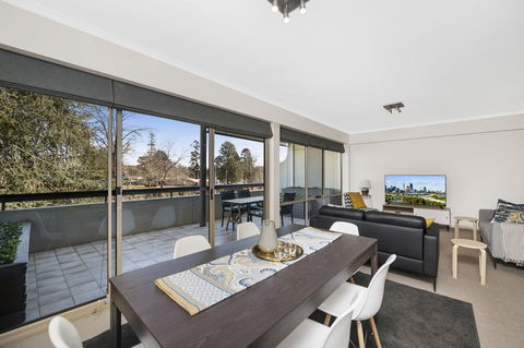 Accommodate Canberra - The Summit - Tourism Noosa 15