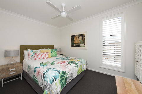 Mollymook Beachfront Penthouse 9 - Tourism Noosa 2