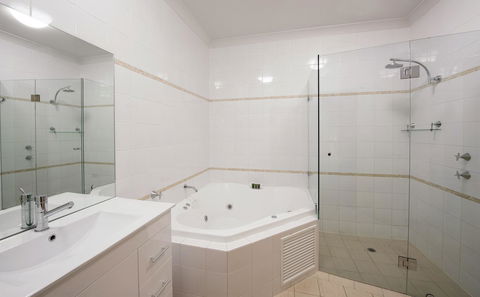 McCracken Country Club - Tourism Noosa 26