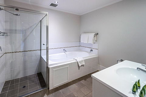 McCracken Country Club - Tourism Noosa 38