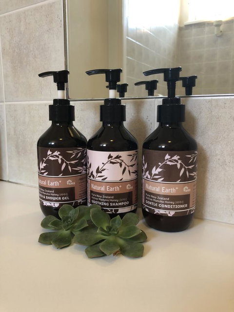 The Lake House Retreat - Tourism Noosa 11