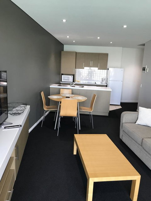 Wallaroo Marina Stayz - Tourism Noosa 18