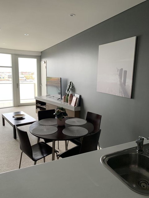 Wallaroo Marina Stayz - Tourism Noosa 10