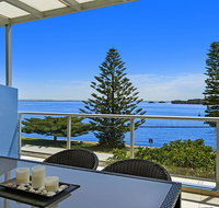 Lakeside Waterfront Apartment 18 The Entrance - Tourism Noosa