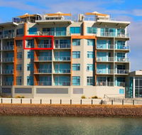 Wallaroo Marina Luxury Apartment - Tourism Noosa