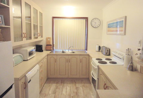 Baronet B & B - Tourism Noosa 8