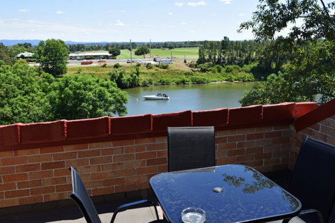 Windsor Terrace Motel - Tourism Noosa 0