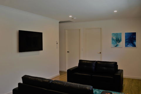 Eastern Breeze - Tourism Noosa 17