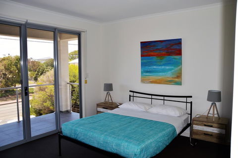 Eastern Breeze - Tourism Noosa 26