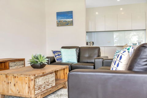 Eastern Breeze - Tourism Noosa 28