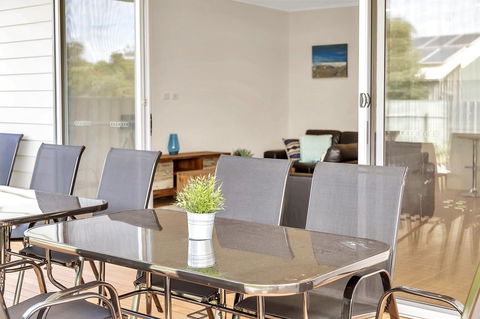 Eastern Breeze - Tourism Noosa 27