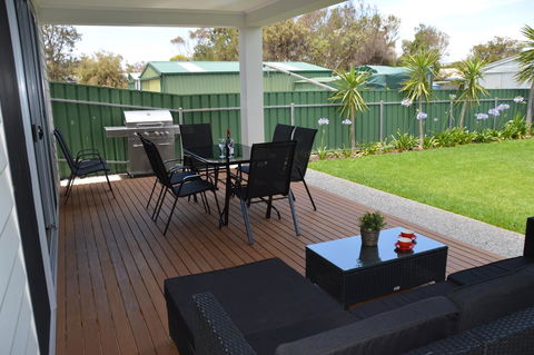 Eastern Breeze - Tourism Noosa 12