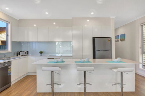 Eastern Breeze - Tourism Noosa 31