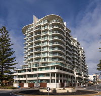 Oaks Liberty Towers - Tourism Noosa