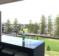 Beachside Luxury getaway in Glenelg - Tourism Noosa