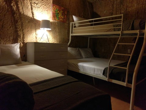 Zen Underground B&B - Tourism Noosa 12
