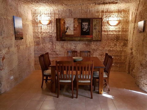 Zen Underground B&B - Tourism Noosa 18