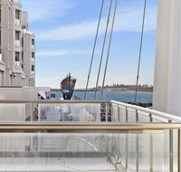 Glenelg Seaside Apartment - Tourism Noosa