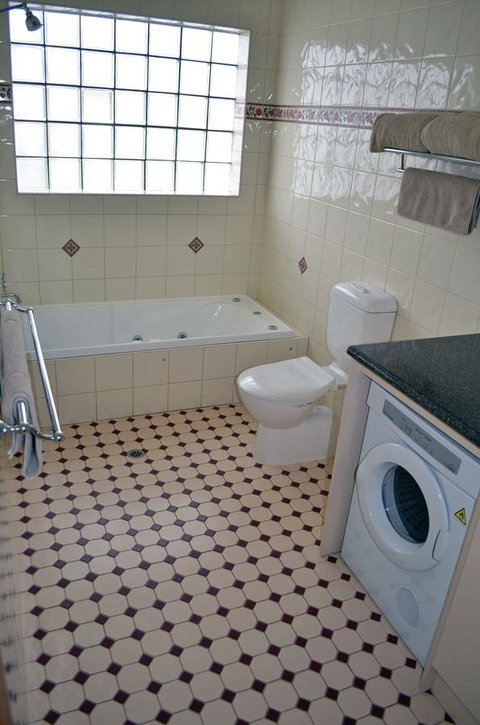 Arkana Motor Inn & Terrace Apartments - Tourism Noosa 32