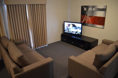 Arkana Motor Inn & Terrace Apartments - Tourism Noosa 4