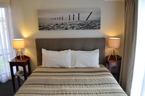 Arkana Motor Inn & Terrace Apartments - Tourism Noosa 5