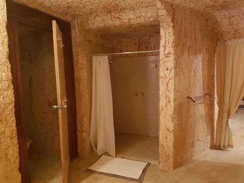 Underground Gem - Tourism Noosa 13