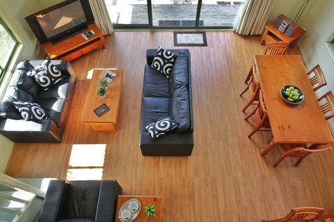 SkyView Villa - Tourism Noosa 2